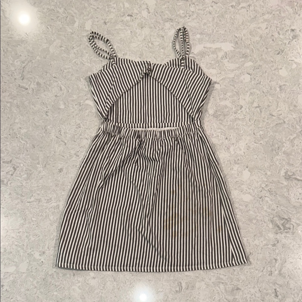 O'Neill Black and White Striped Backless Dress - Picture 2 of 6